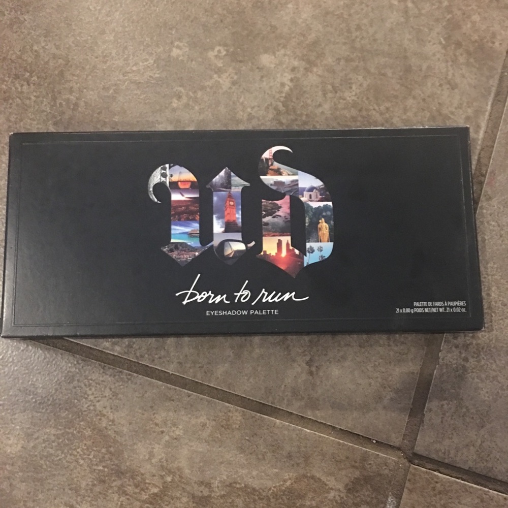 Eyeshadow palette
